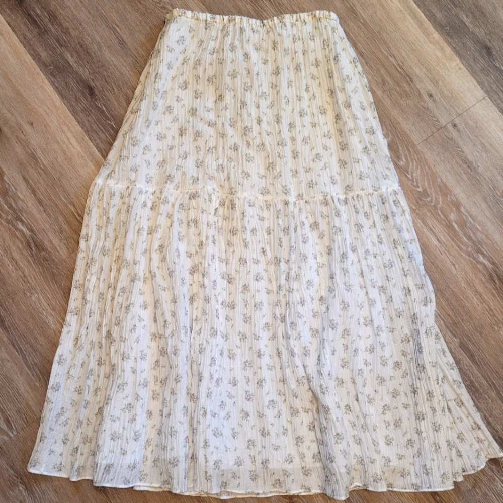 H&M Maxi Skirt size Medium